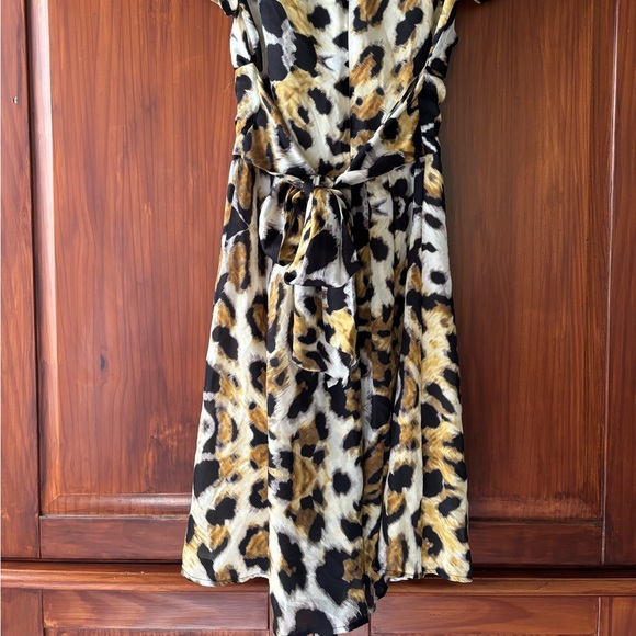 Betsy Johnson silk dress - Picture 2 of 5